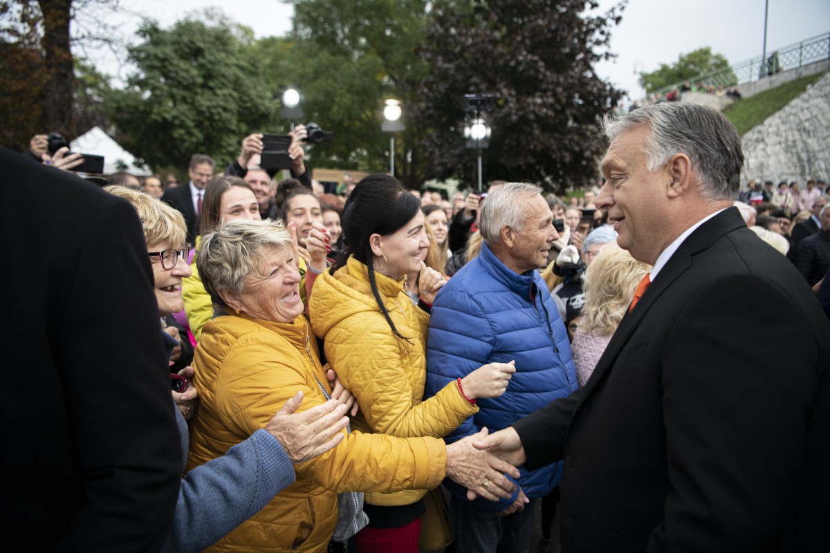 Orbán Viktor nyugdíjasok