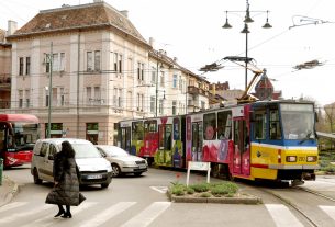 Szeged, Dugonics tér, villamos, tömegközlekedés