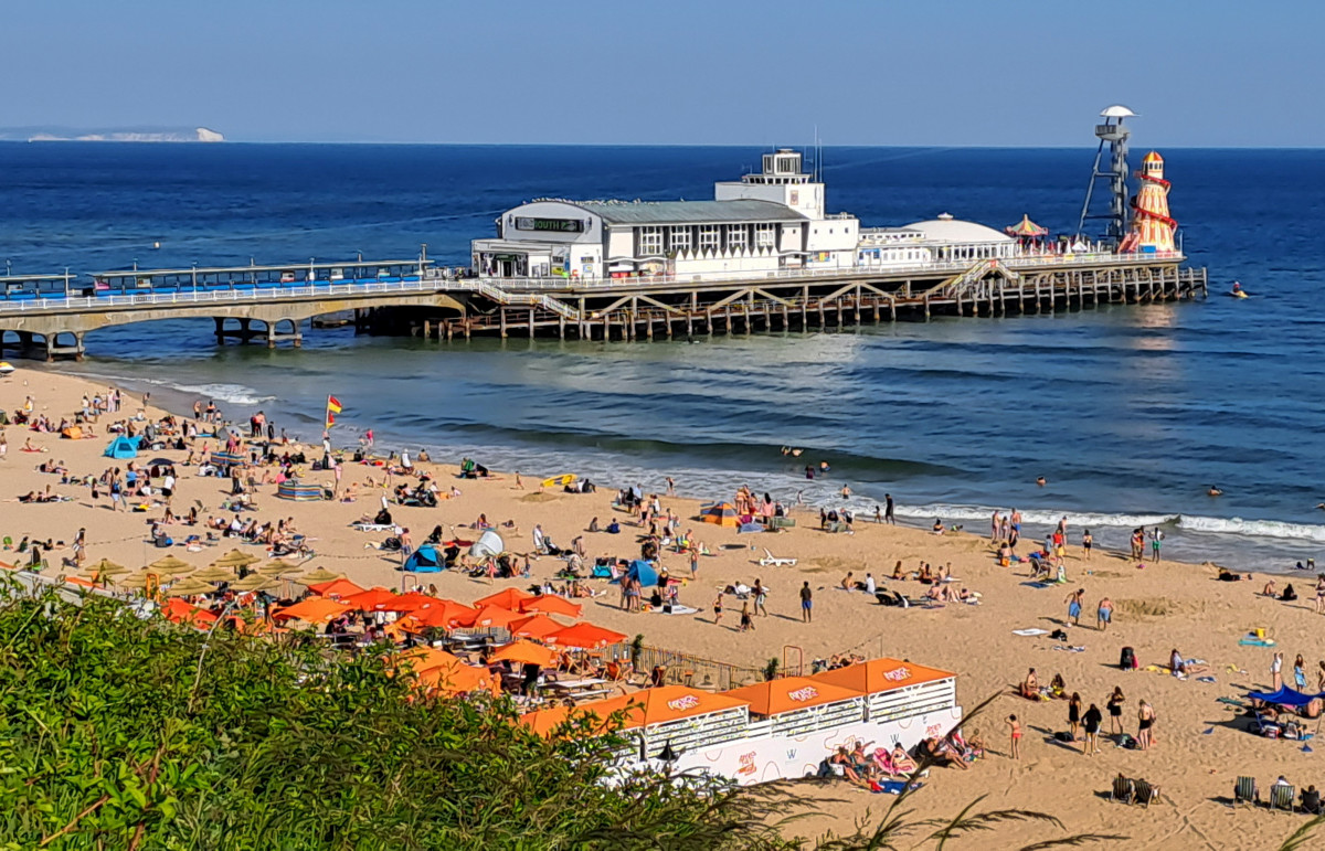 Anglia, Bournemouth, tengerpart, strand, nyaralás, turizmus, Atlanti óceán